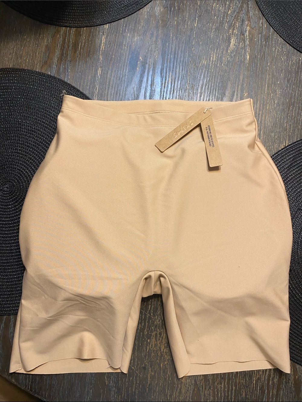 SKIMS Body Butt enhance clay small Shorts